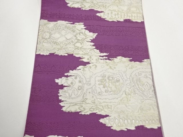  横段に抽象模様織出し名古屋帯